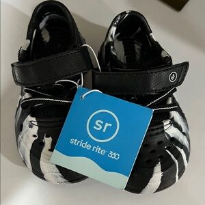 Stride Rite Kids Black and White Water Shoes